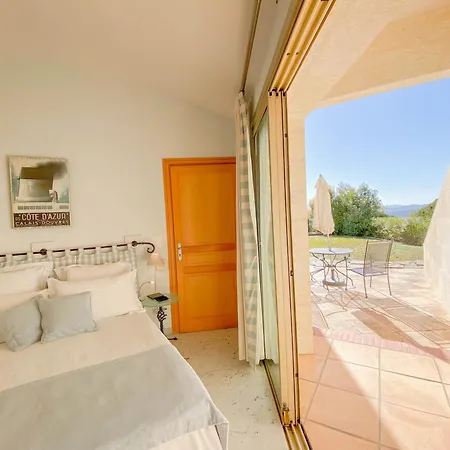 St Maxime Bed & Breakfast Saint-Paul-de-Vence