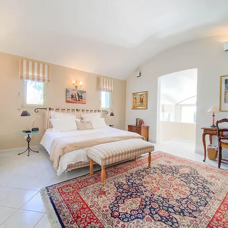 St Maxime Bed & Breakfast Saint-Paul-de-Vence